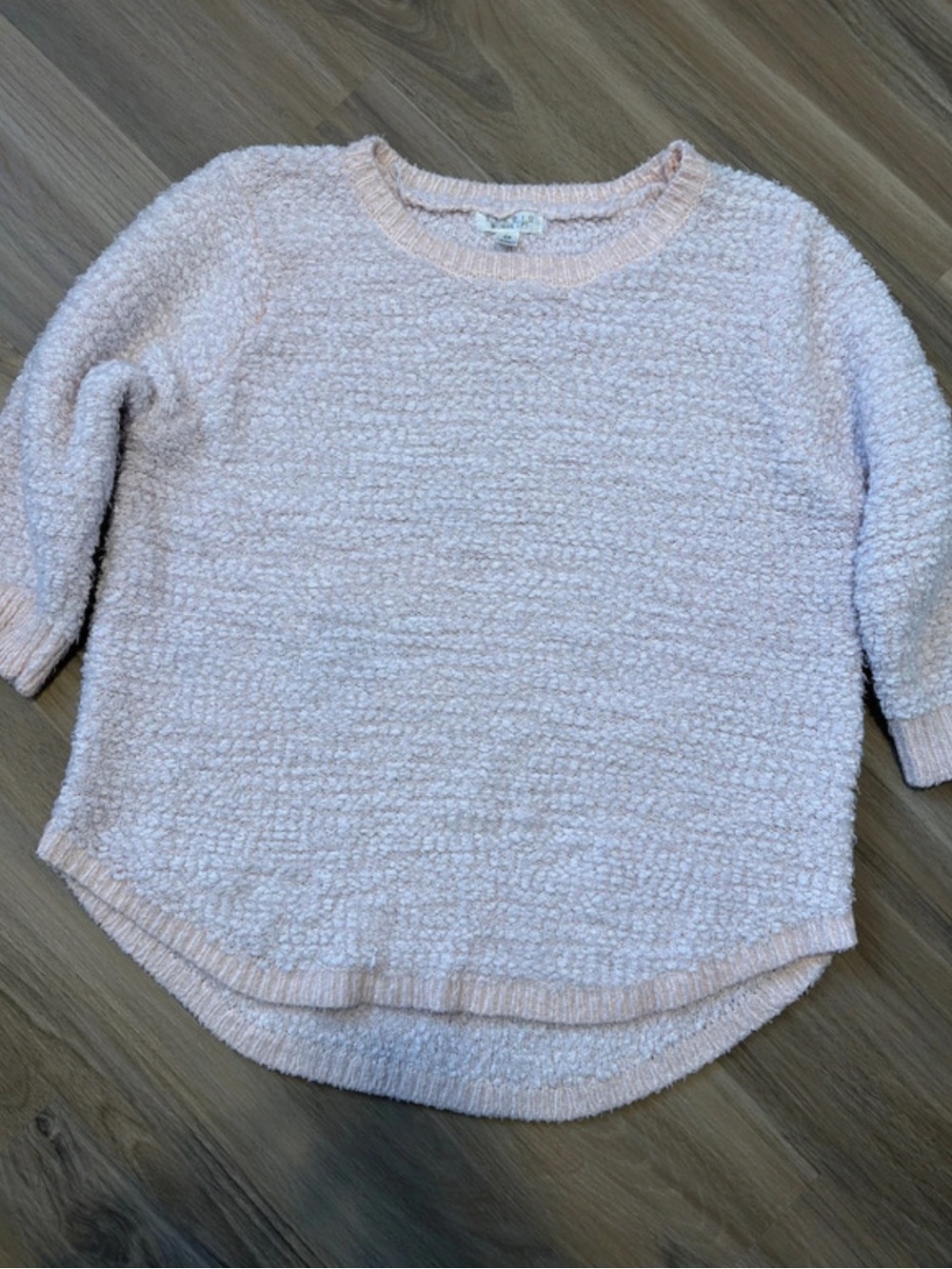Cozy Women's Crewneck Sweater - Light Pink